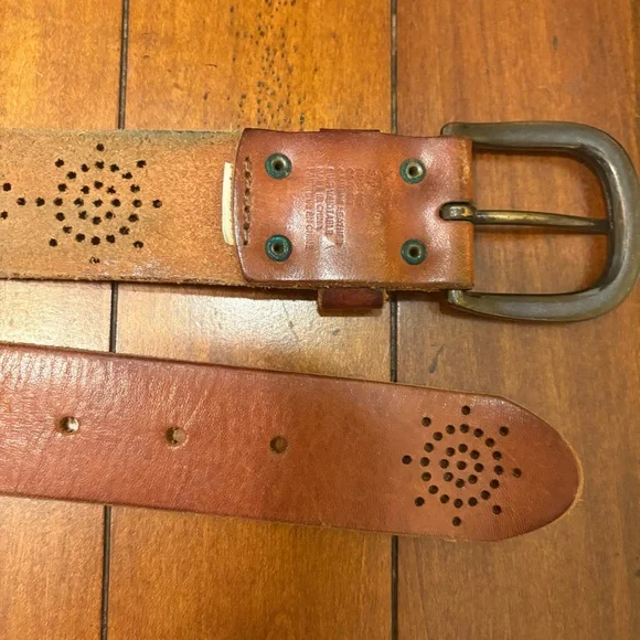 Vintage Boho Leather Perforated Belt Western Distressed - Picture 4 of 6
